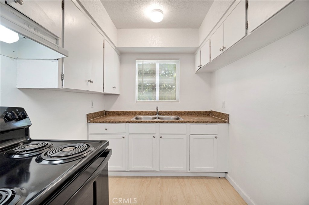 1409 E Cambridge, Fresno, CA 93704