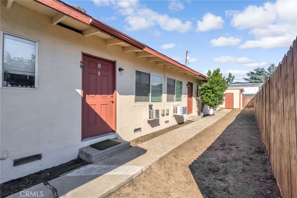 1409 E Cambridge, Fresno, CA 93704