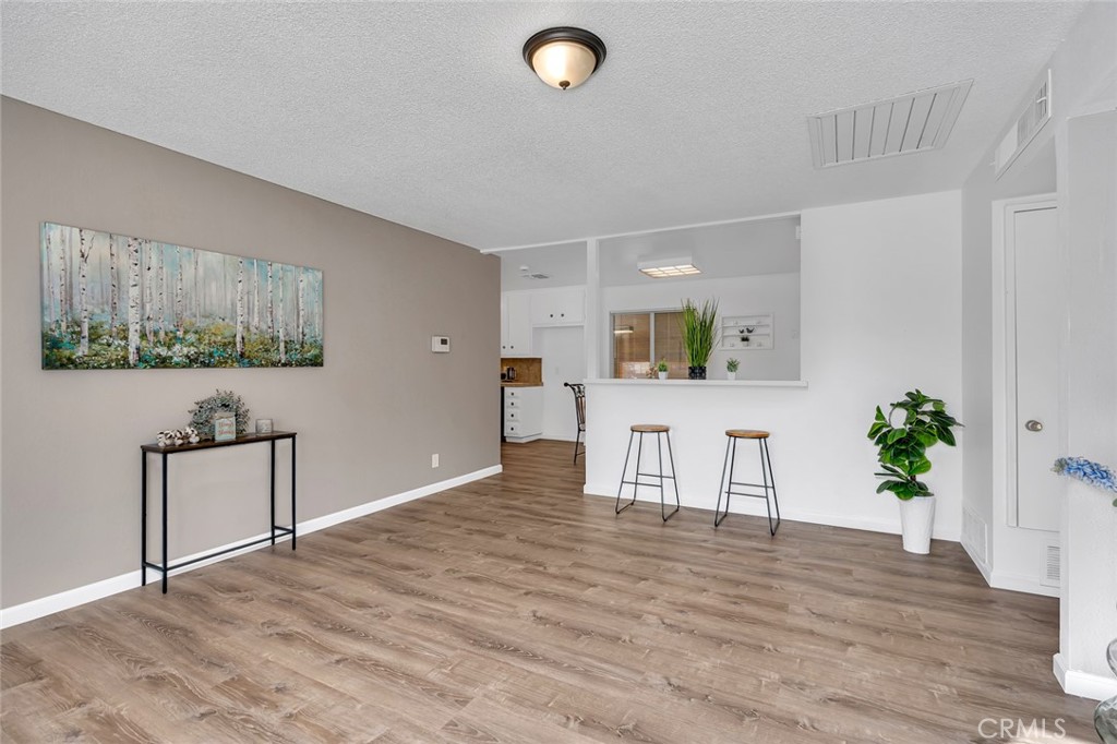 941 Granada, Los Banos, CA 93635