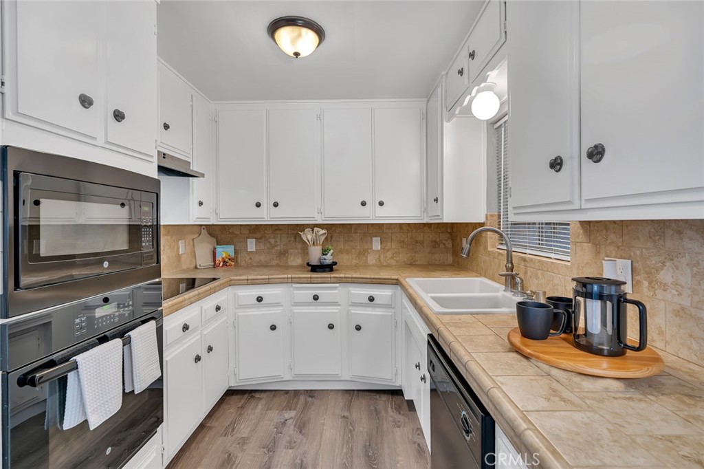 941 Granada, Los Banos, CA 93635