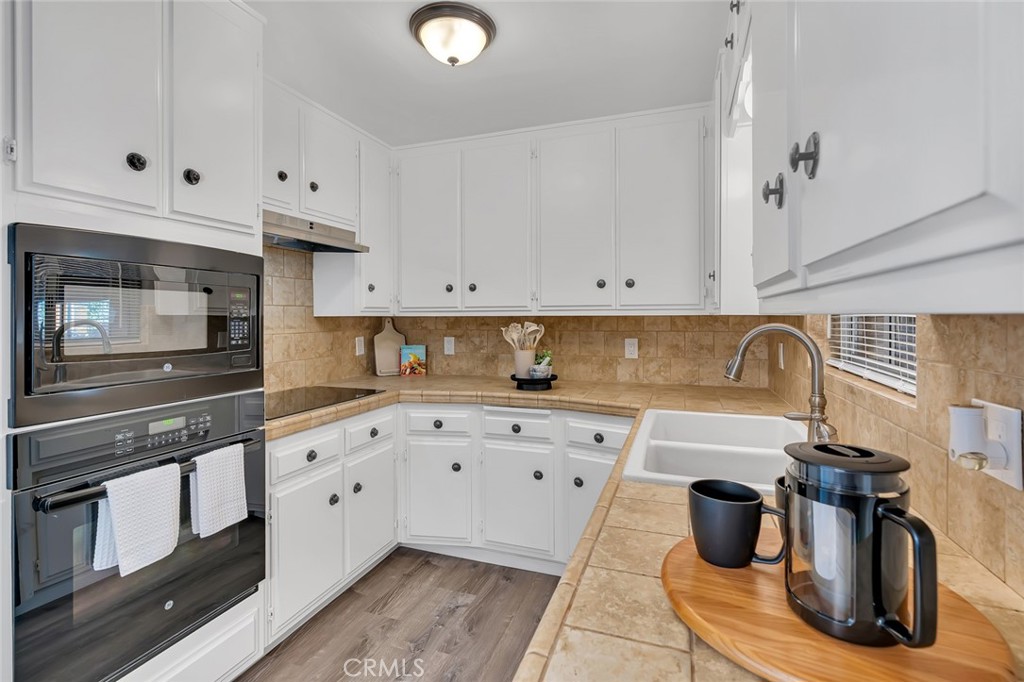 941 Granada, Los Banos, CA 93635