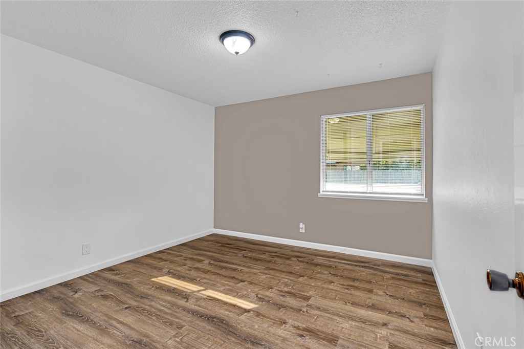 941 Granada, Los Banos, CA 93635