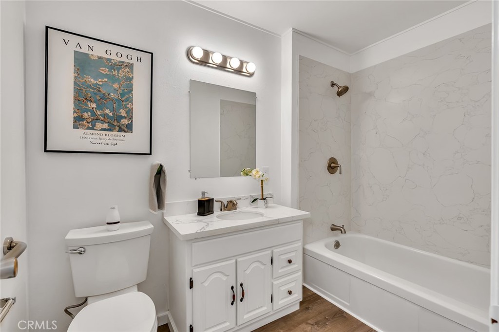 941 Granada, Los Banos, CA 93635