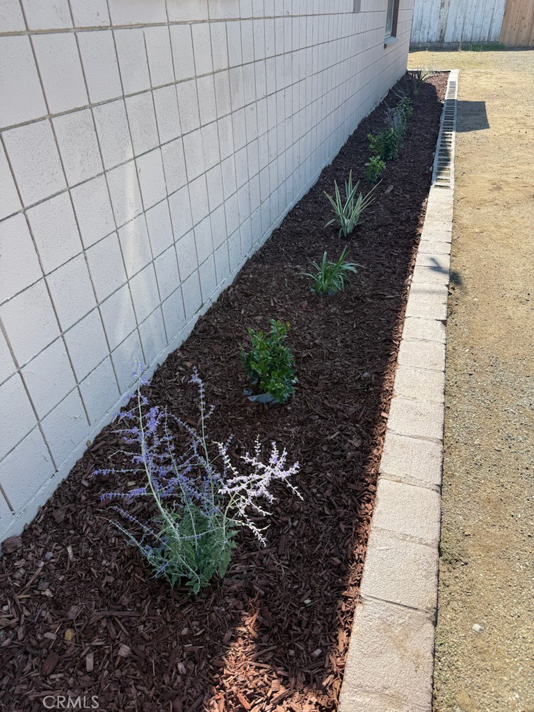 958 S Prospect St #A, Porterville, CA 93257