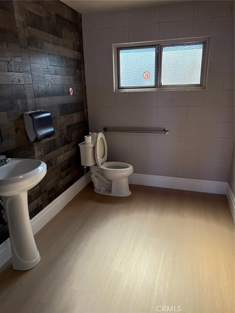 958 S Prospect St #A, Porterville, CA 93257