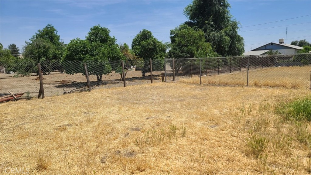 958 S Prospect St #A, Porterville, CA 93257