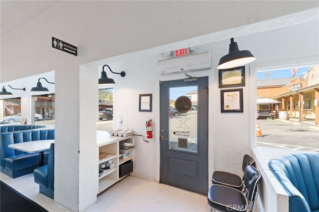 5038 State Highway, Mariposa, CA 95338