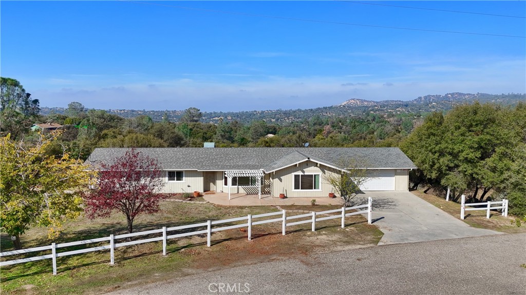 31678 Buck Run, Coarsegold, CA 93614