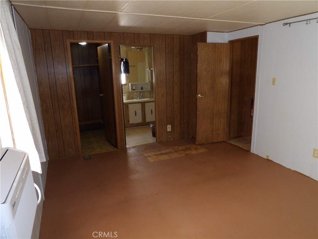 46918 Creekside Rd, Squaw Valley, CA 93675