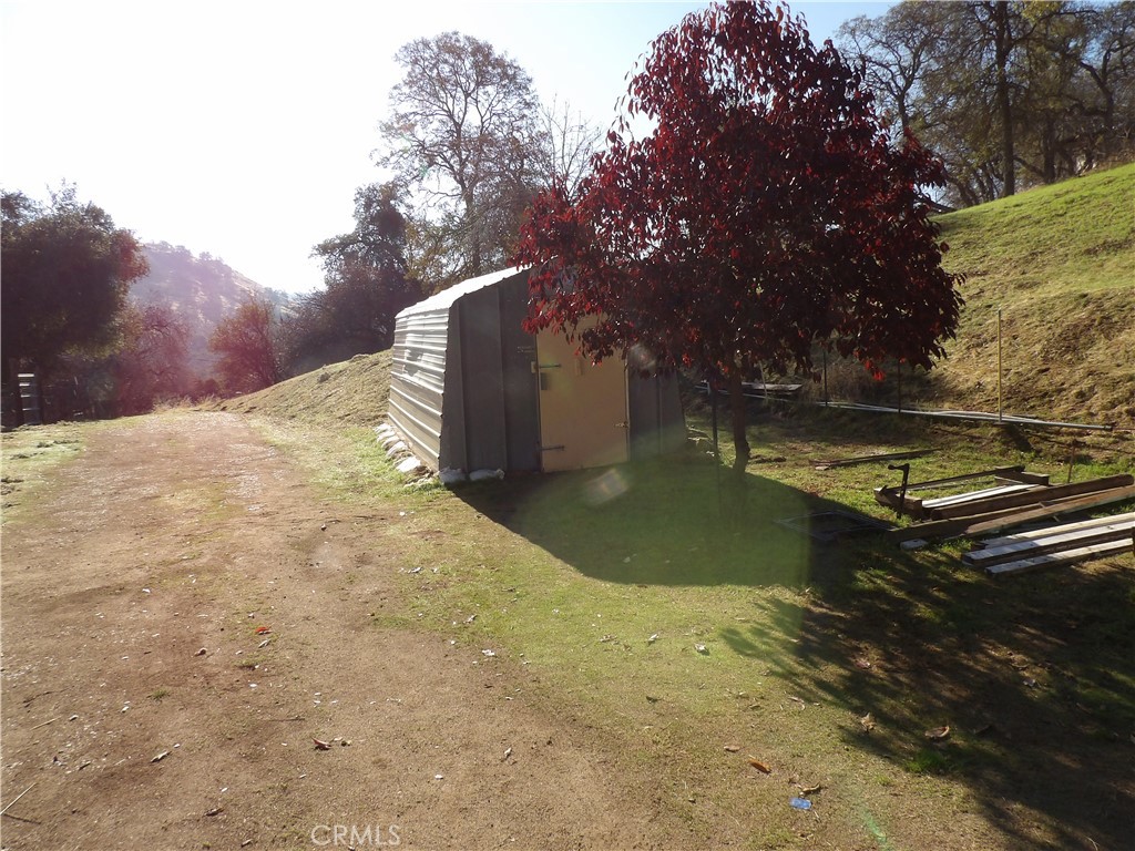 46918 Creekside Rd, Squaw Valley, CA 93675
