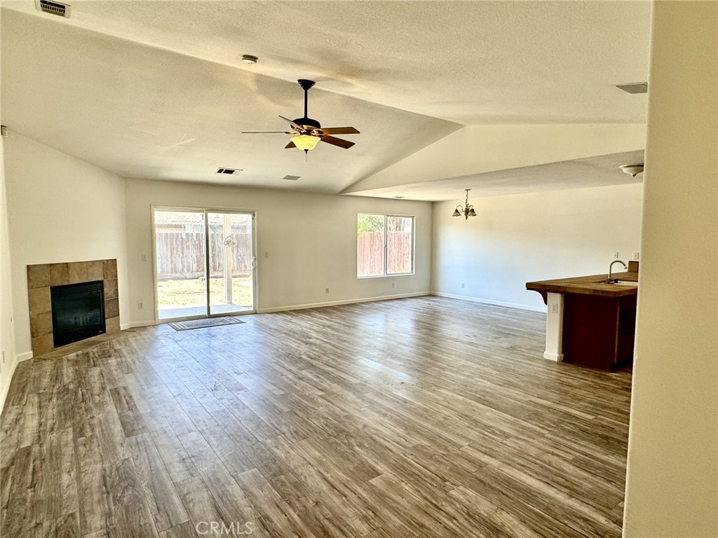 2387 N Hanover, Fresno, CA 93722