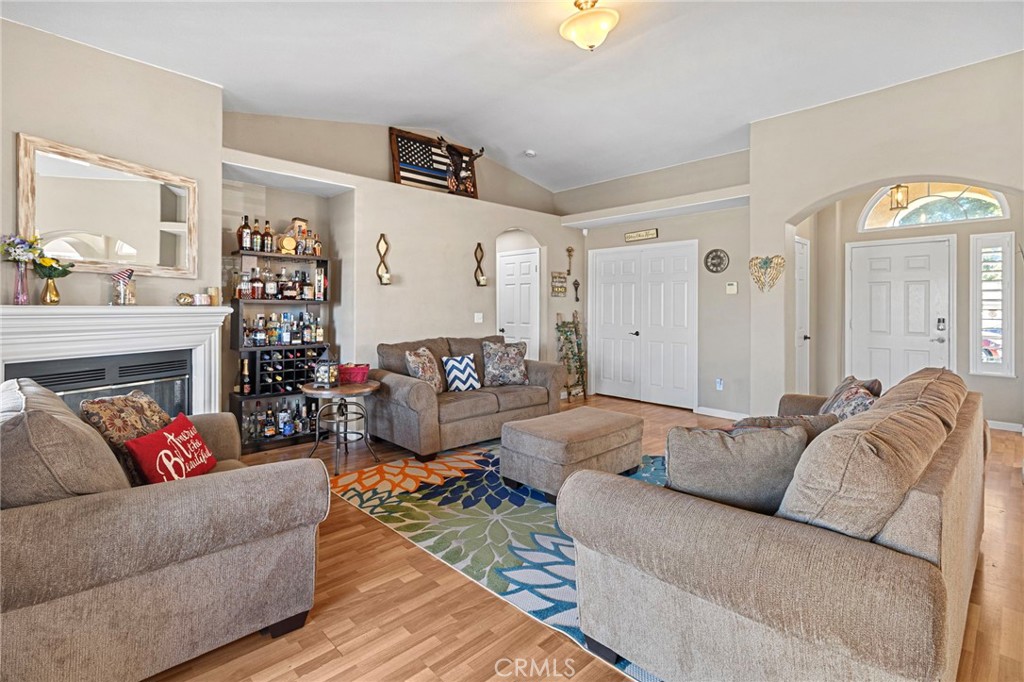 70 Makenna, Madera, CA 93637