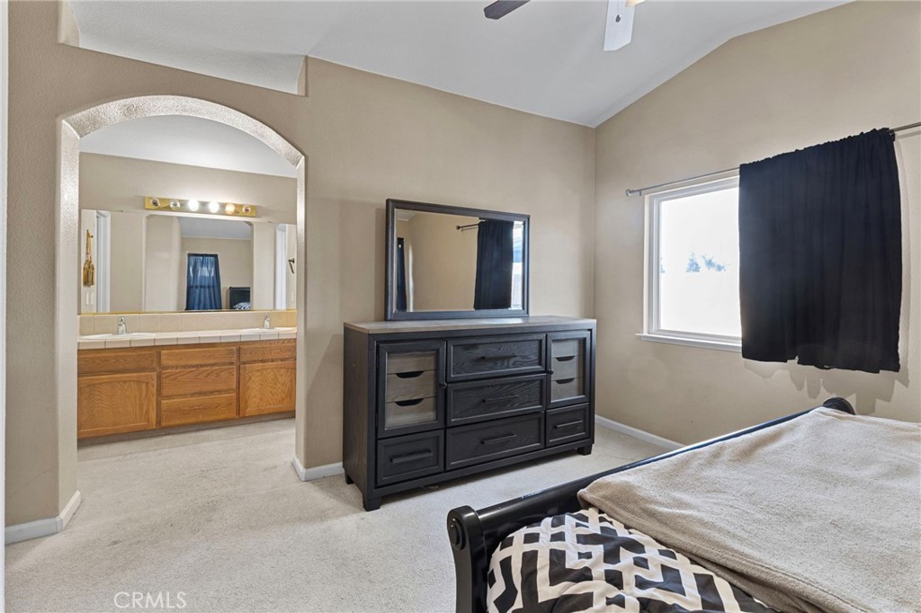 70 Makenna, Madera, CA 93637