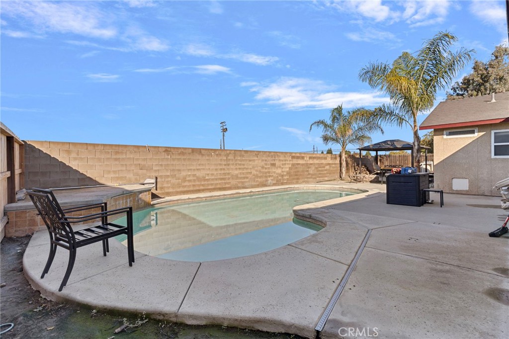 70 Makenna, Madera, CA 93637