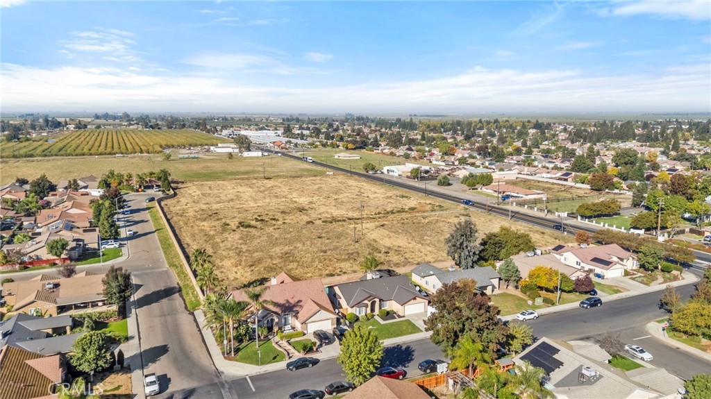 70 Makenna, Madera, CA 93637