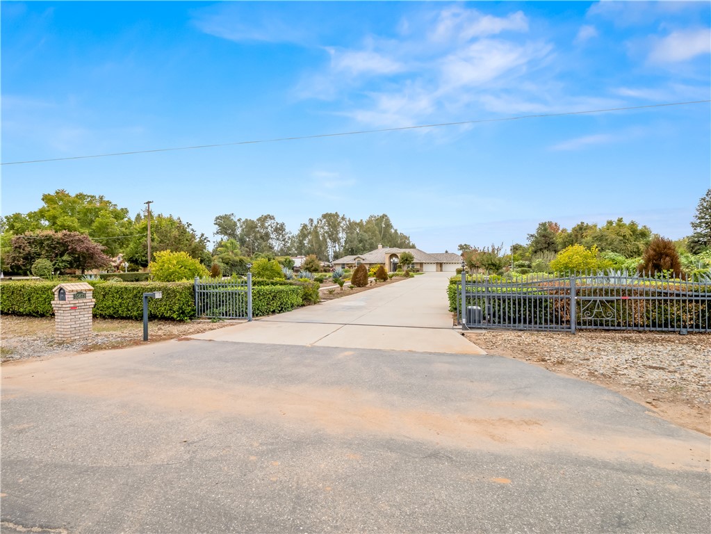 35673 Avenue 12 1/2, Madera, CA 93636