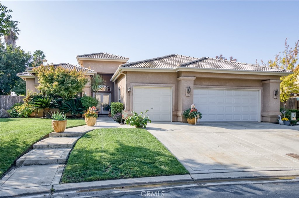 7360 Edgewater St, Chowchilla, CA 93610