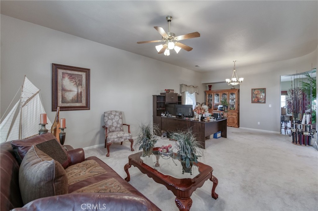 7360 Edgewater St, Chowchilla, CA 93610