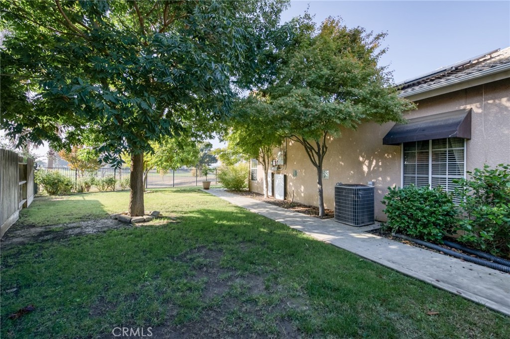 7360 Edgewater St, Chowchilla, CA 93610