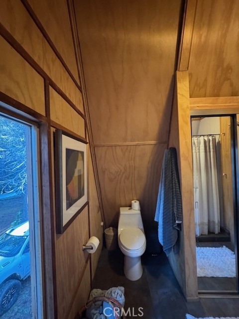 10 AC Beasore Rd, Bass Lake, CA 93604