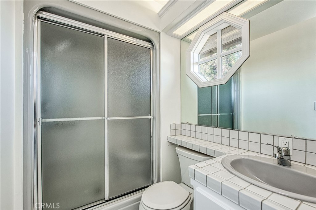 2020 W Alluvial, Fresno, CA 93711