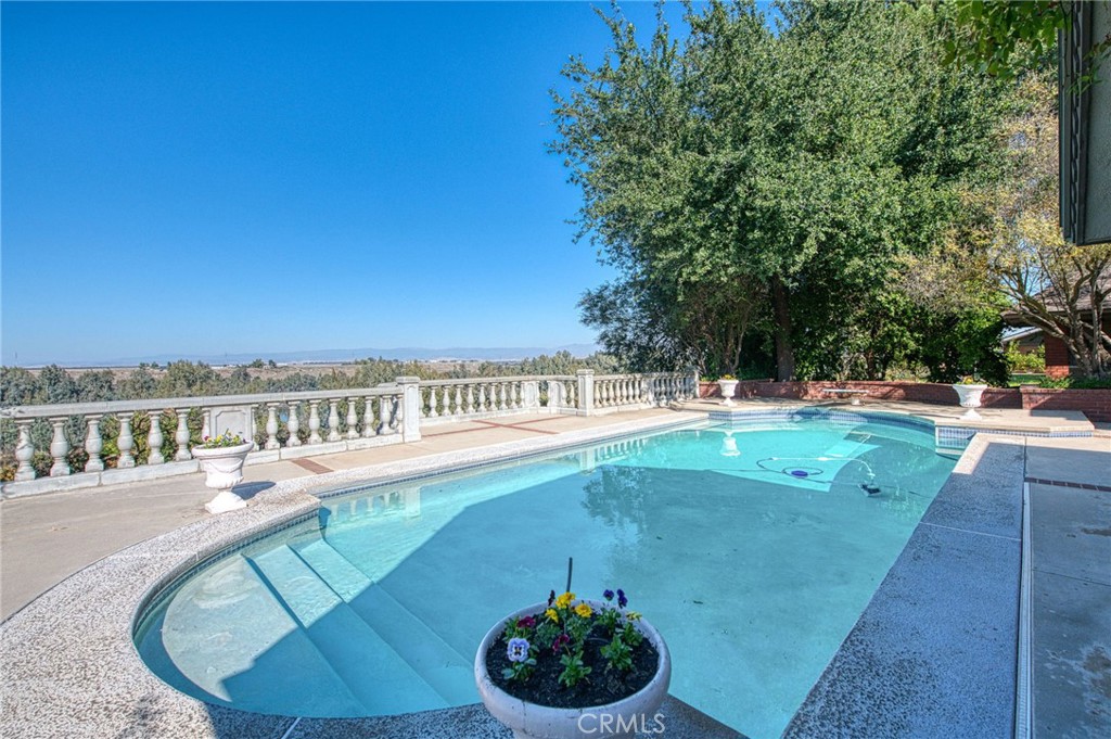 2020 W Alluvial, Fresno, CA 93711