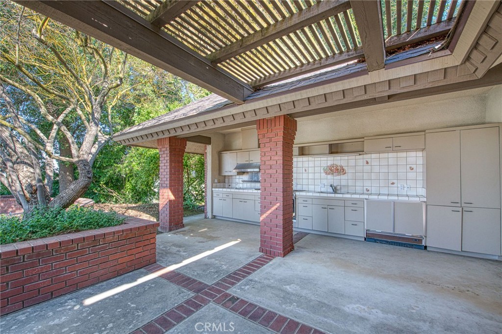 2020 W Alluvial, Fresno, CA 93711