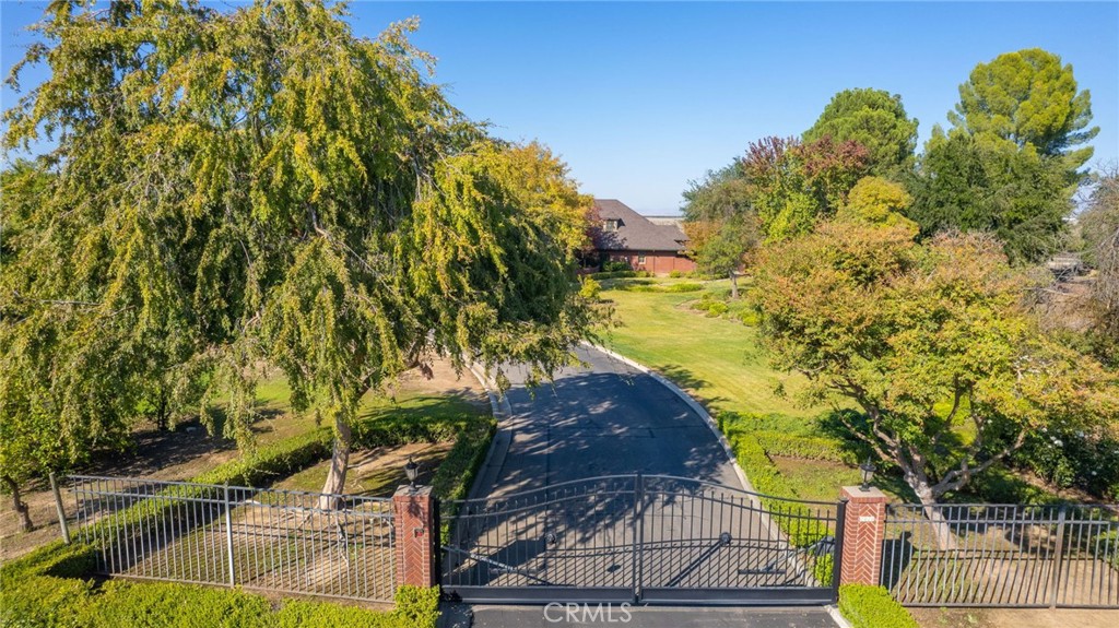 2020 W Alluvial, Fresno, CA 93711