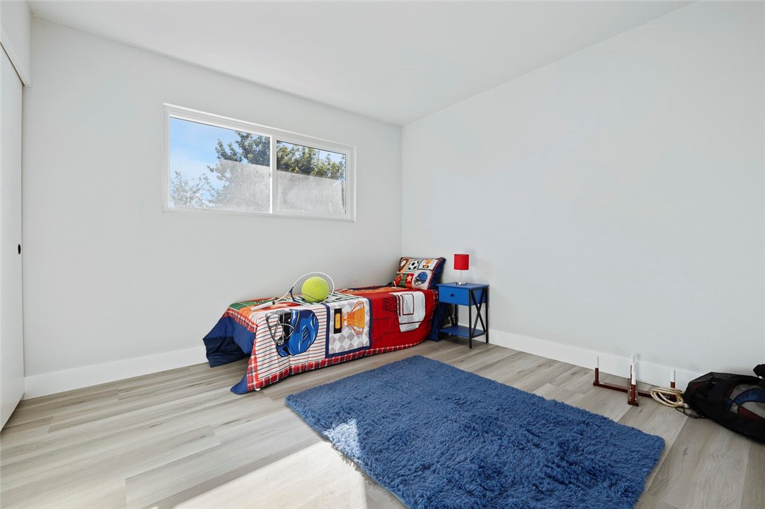 433 N Santa Venetia St, Los Banos, CA 93635