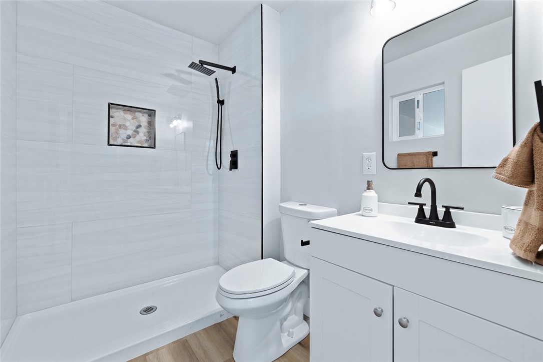 433 N Santa Venetia St, Los Banos, CA 93635