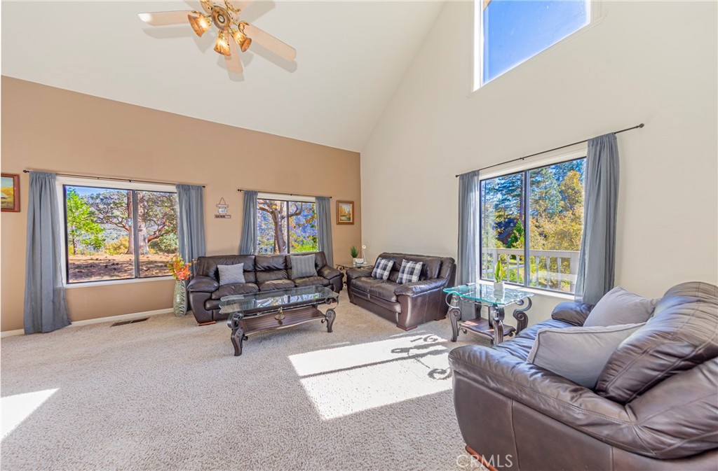 33177 Cascadel Heights Dr, North Fork, CA 93643