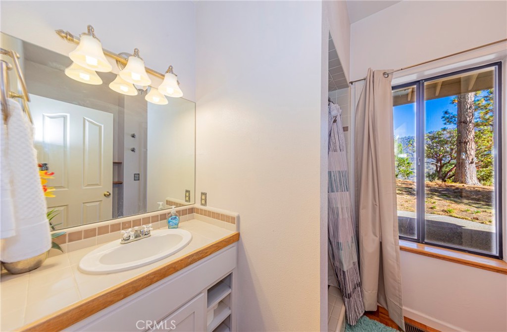 33177 Cascadel Heights Dr, North Fork, CA 93643