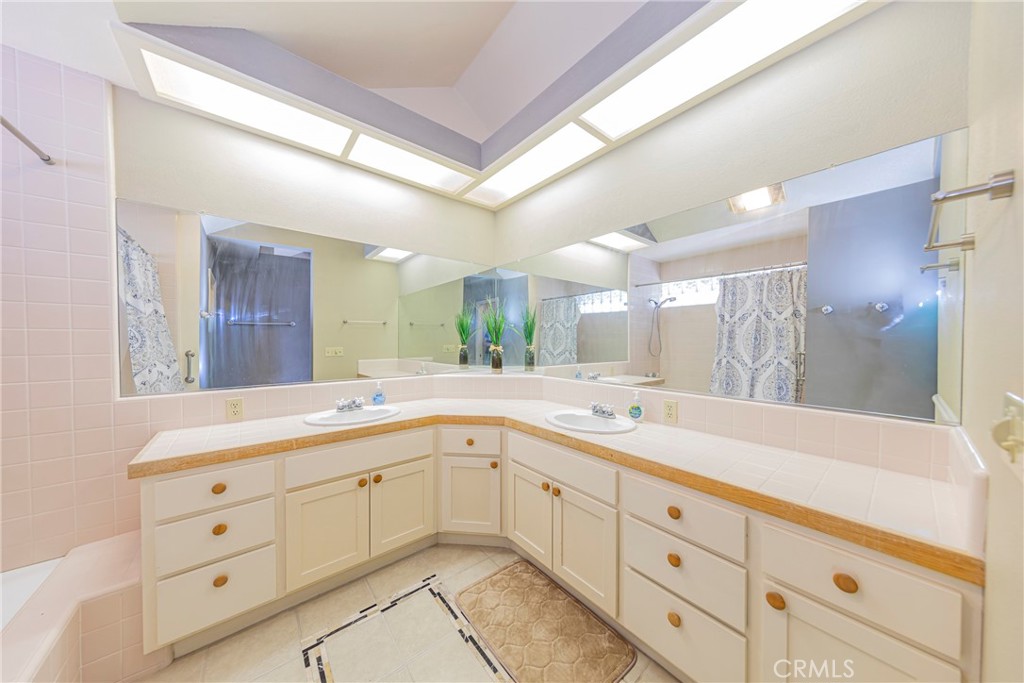 33177 Cascadel Heights Dr, North Fork, CA 93643