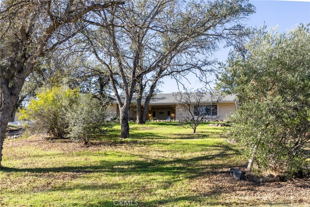 41443 Roaring River Ct, Coarsegold, CA 93614