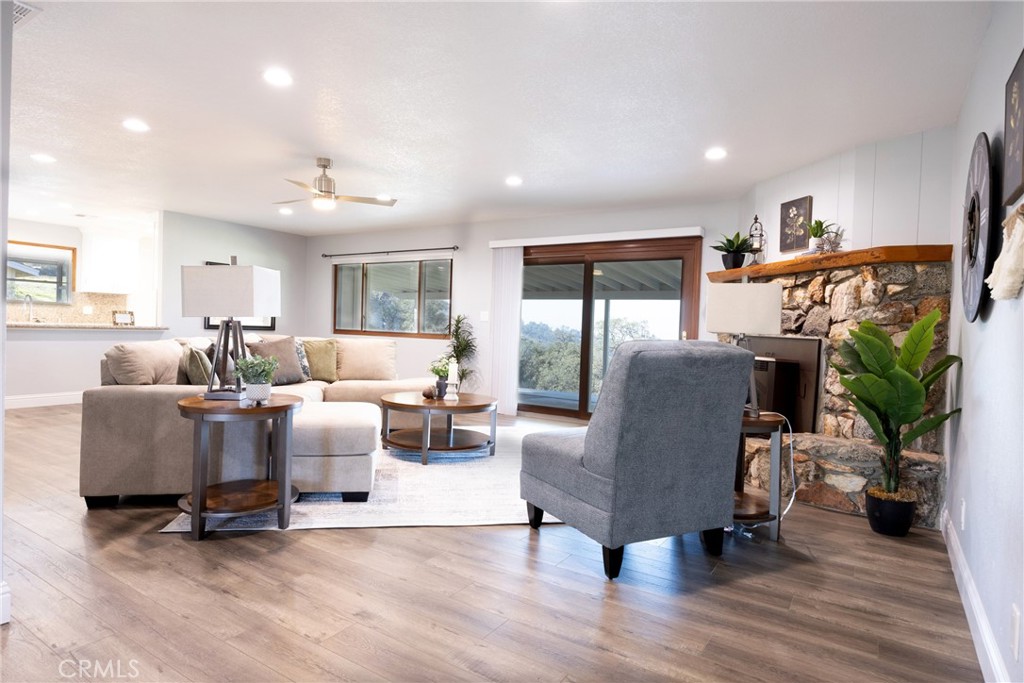 41443 Roaring River Ct, Coarsegold, CA 93614