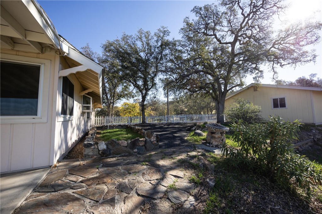 41443 Roaring River Ct, Coarsegold, CA 93614