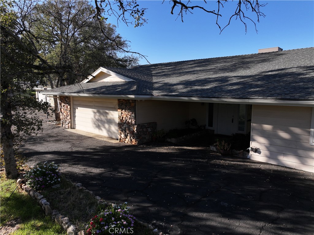 41443 Roaring River Ct, Coarsegold, CA 93614