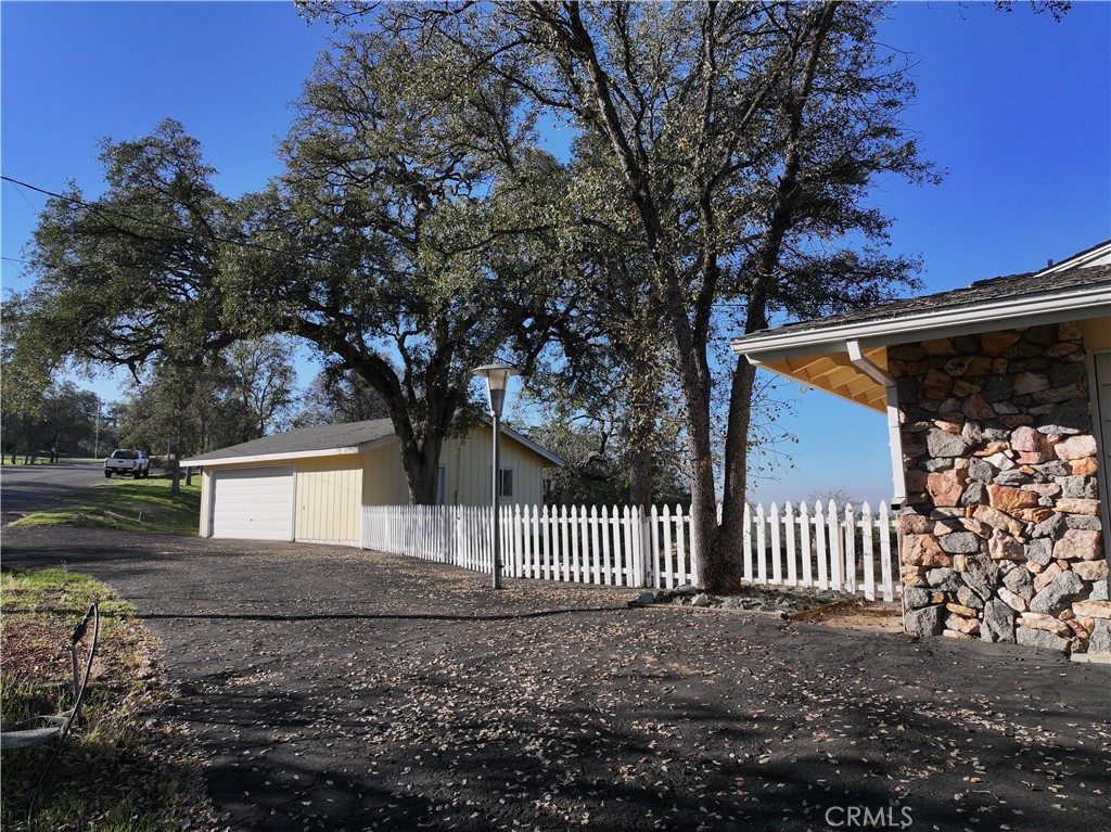 41443 Roaring River Ct, Coarsegold, CA 93614