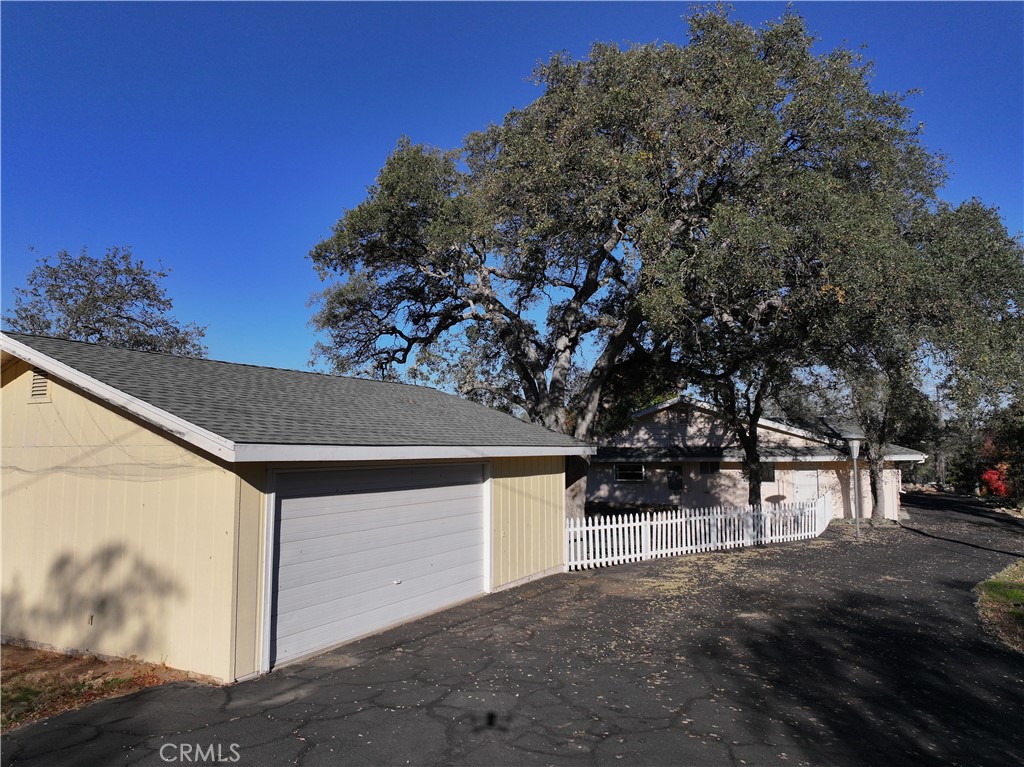 41443 Roaring River Ct, Coarsegold, CA 93614