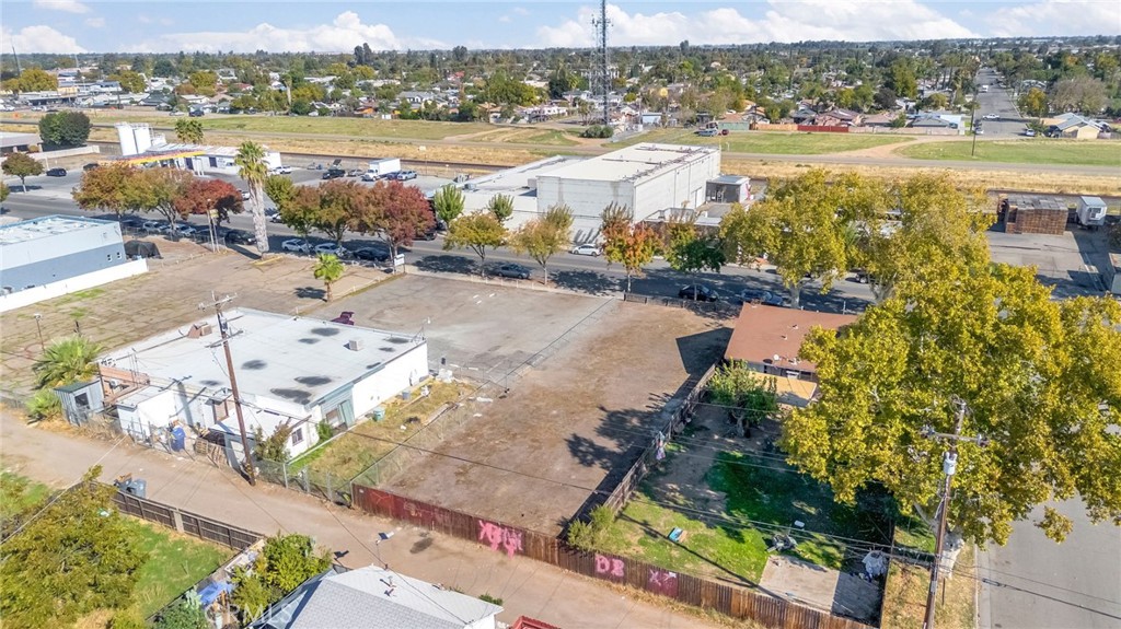 724 S Gateway, Madera, CA 93637