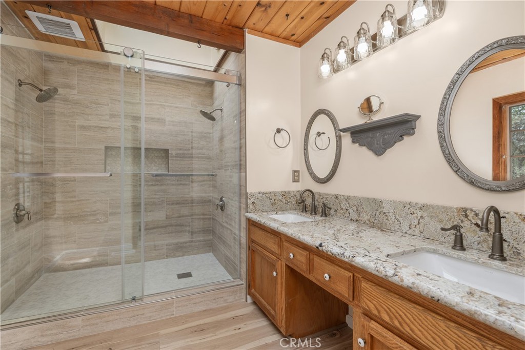 4904 Sierra Pines Dr, Mariposa, CA 95338