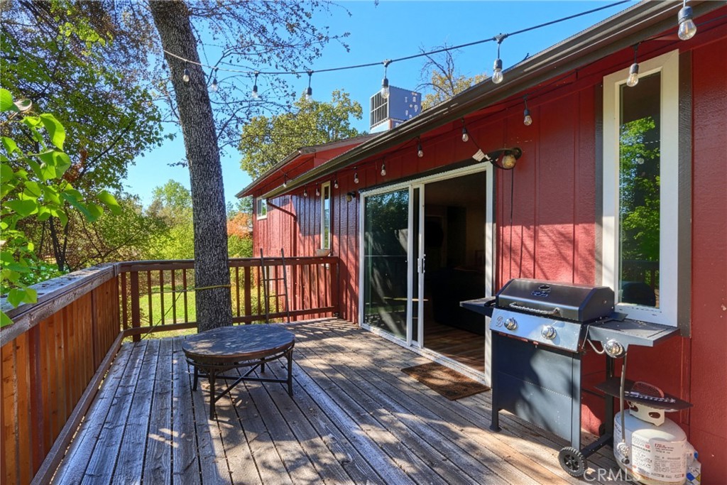 42896 E Country Club Dr, Oakhurst, CA 93644