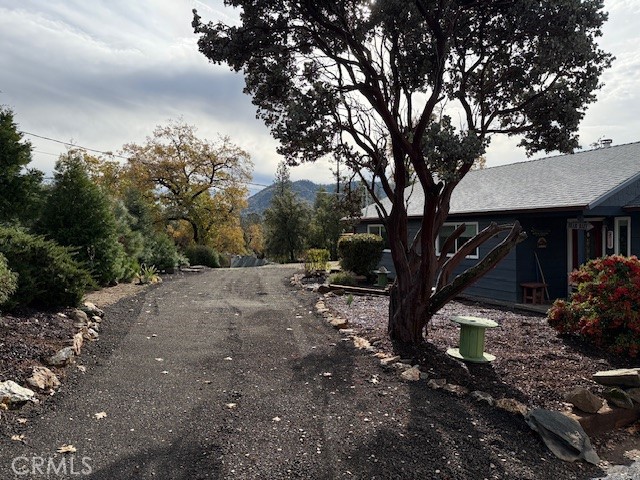 39468 Summit Dr, Oakhurst, CA 93644