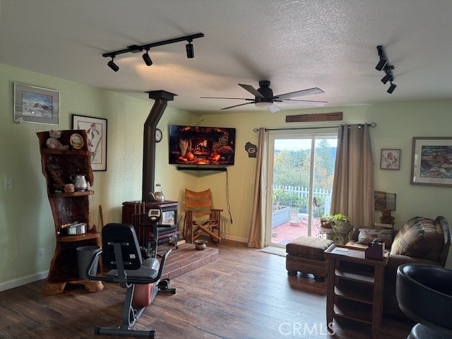 39468 Summit Dr, Oakhurst, CA 93644