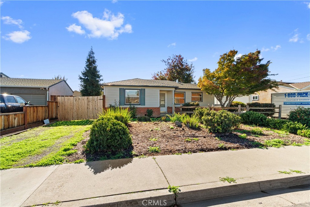 1421 Pontiac, Oakdale, CA 95361