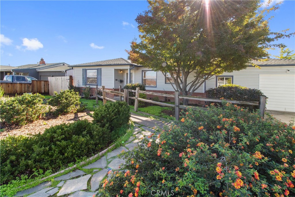 1421 Pontiac, Oakdale, CA 95361