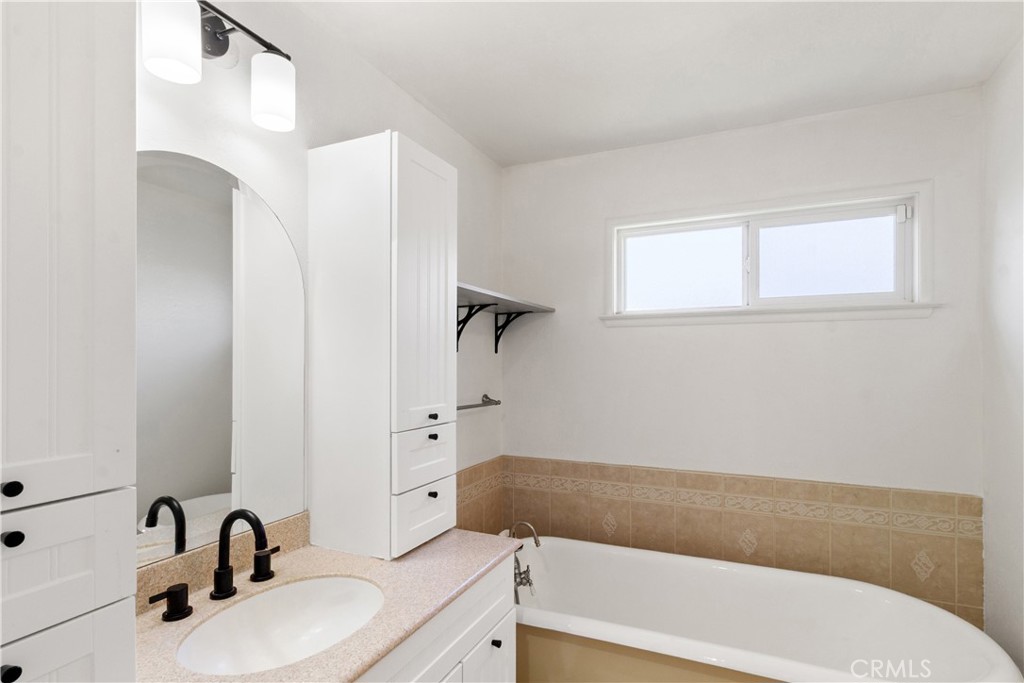 1421 Pontiac, Oakdale, CA 95361