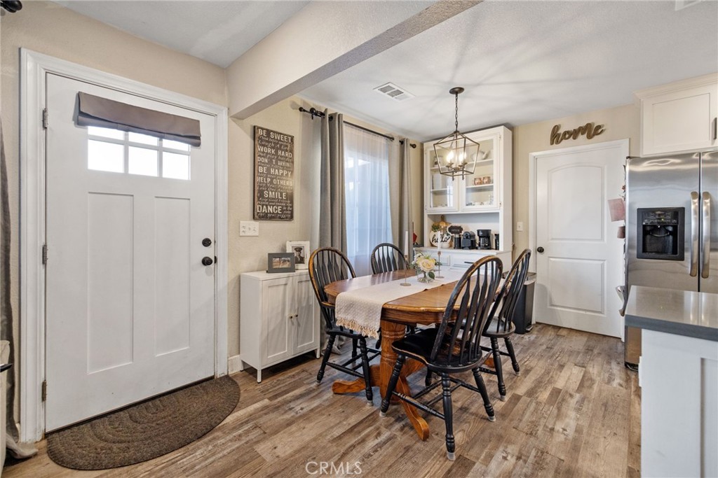 1015 Geary, Sanger, CA 93657