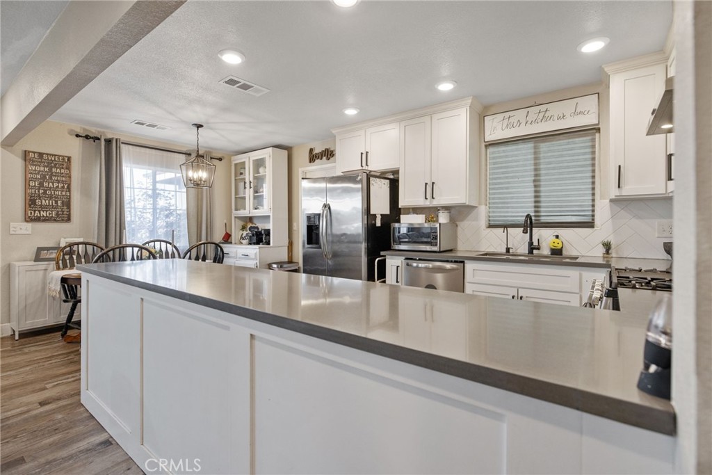 1015 Geary, Sanger, CA 93657