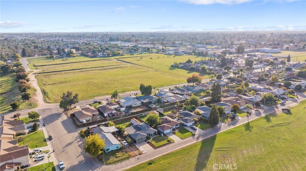1015 Geary, Sanger, CA 93657